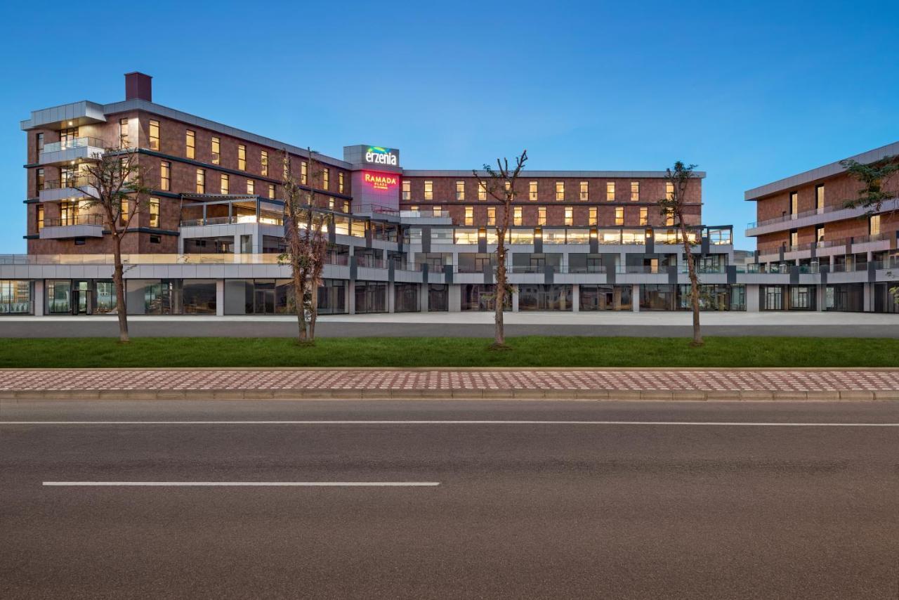 Ramada Plaza By Wyndham Batman Hotel Kültér fotó