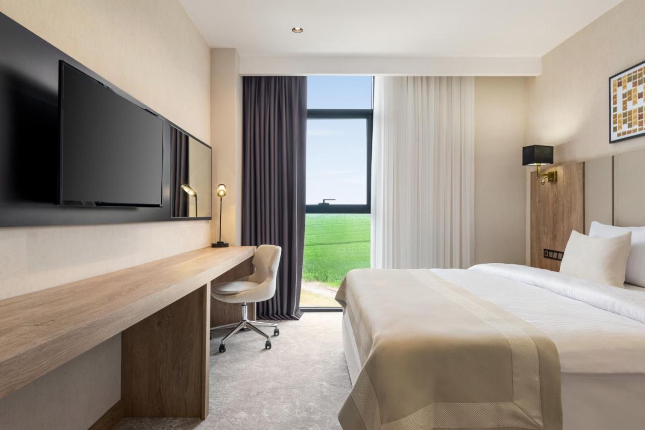Ramada Plaza By Wyndham Batman Hotel Kültér fotó