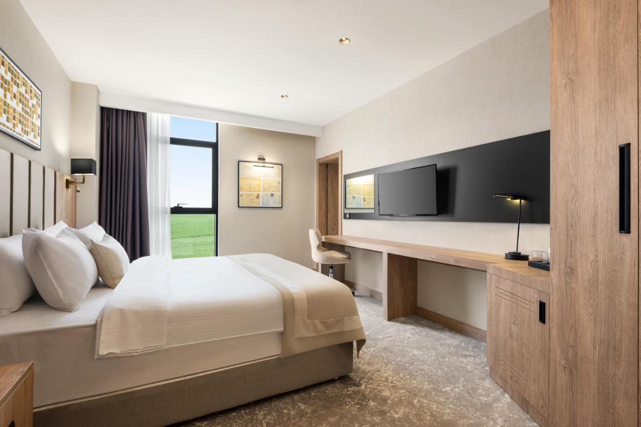 Ramada Plaza By Wyndham Batman Hotel Kültér fotó