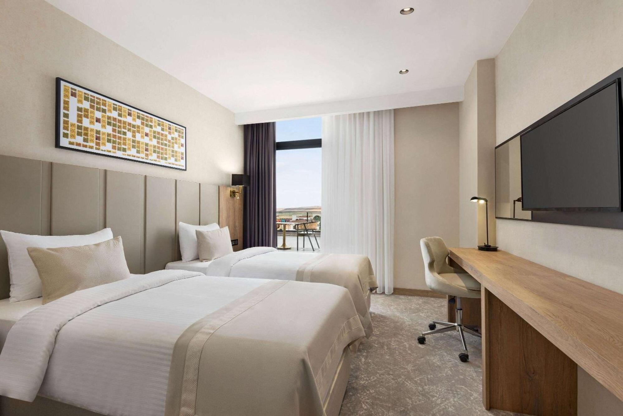 Ramada Plaza By Wyndham Batman Hotel Kültér fotó