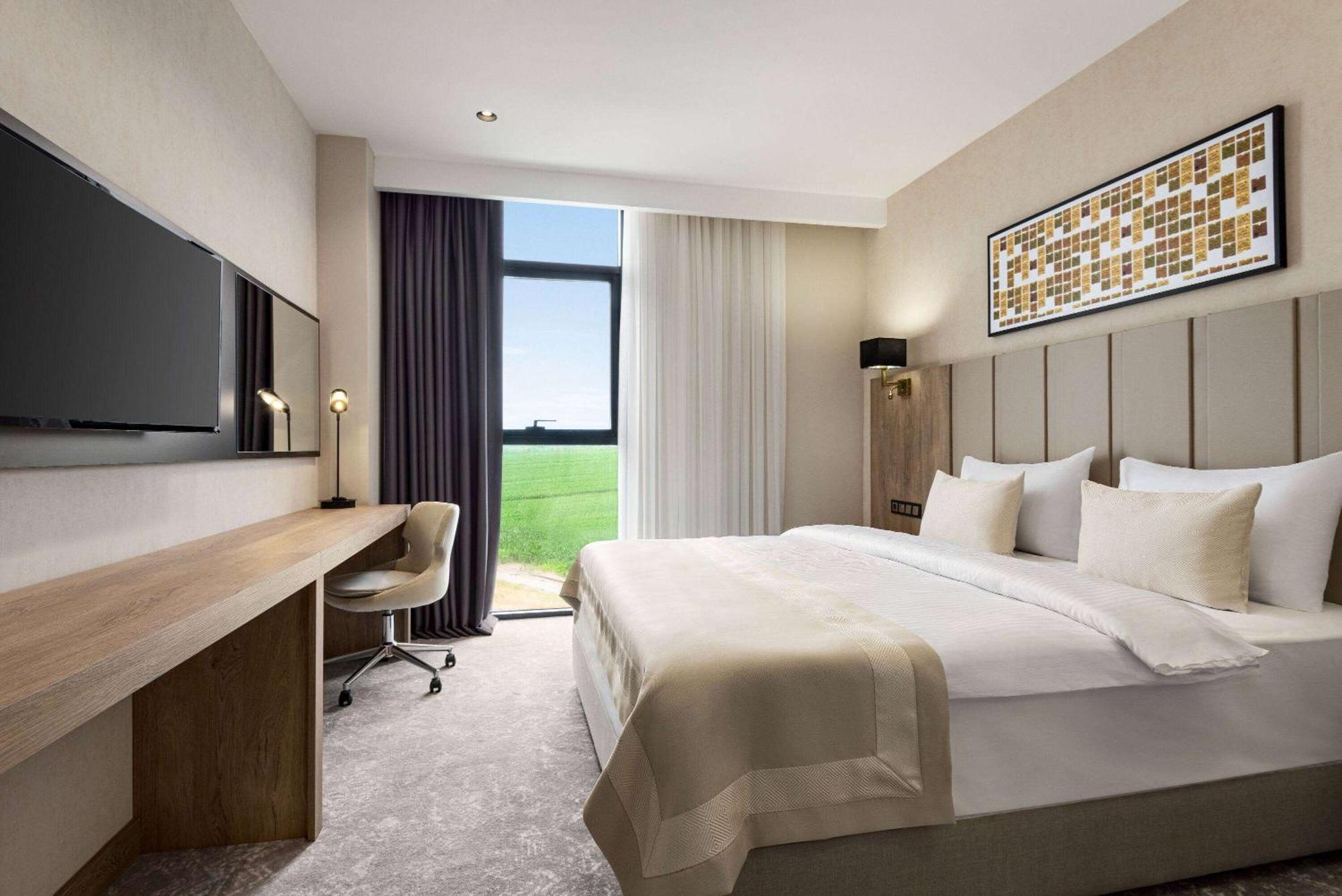 Ramada Plaza By Wyndham Batman Hotel Kültér fotó