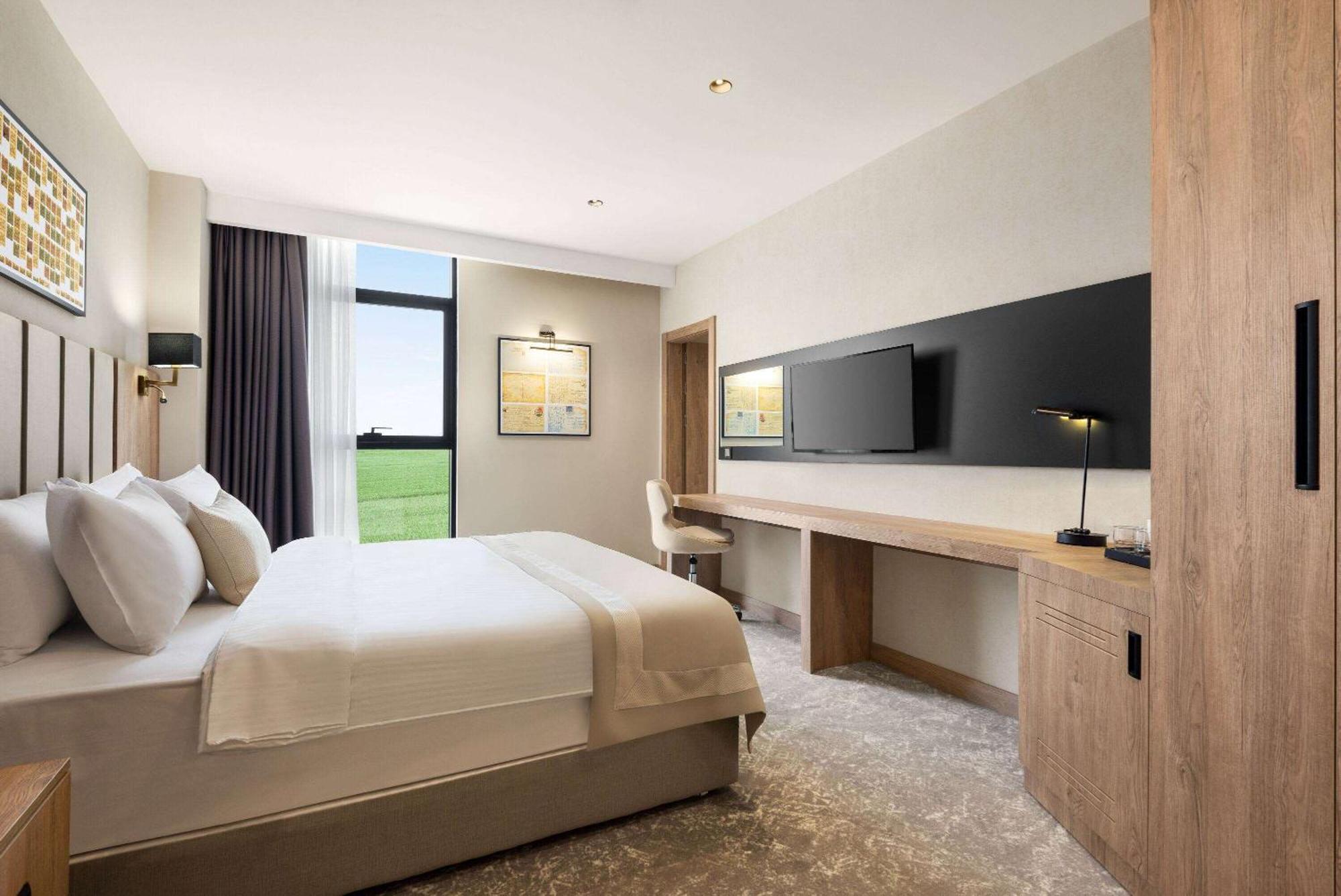 Ramada Plaza By Wyndham Batman Hotel Kültér fotó