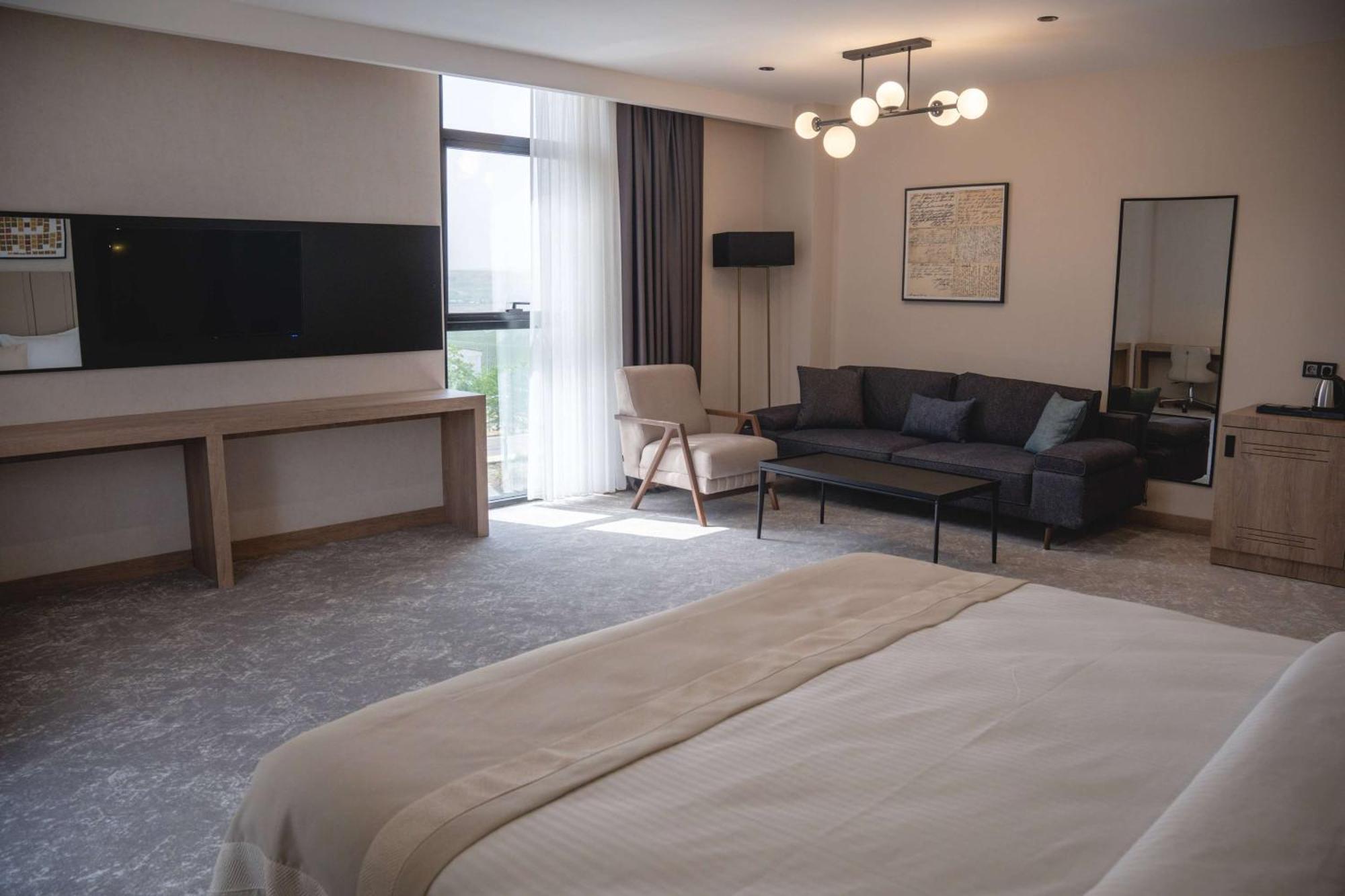 Ramada Plaza By Wyndham Batman Hotel Kültér fotó